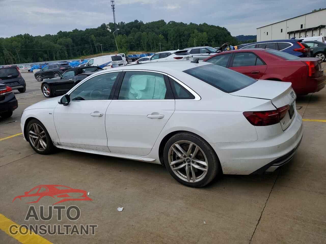 AUDI A4 2022 - WAUEAAF49NN013338