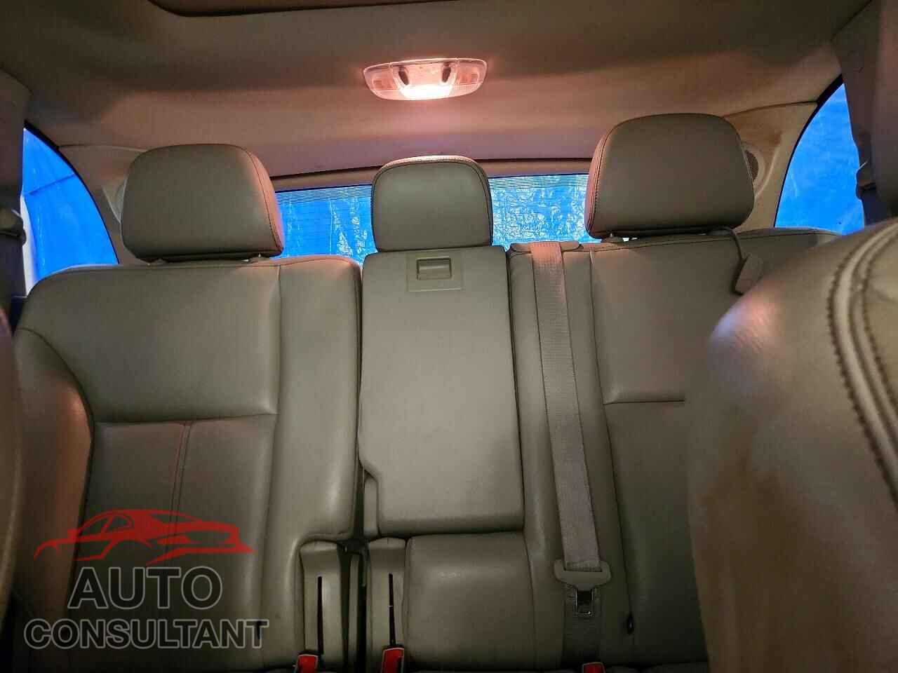 FORD EDGE 2011 - 2FMDK3KC6BBA04863