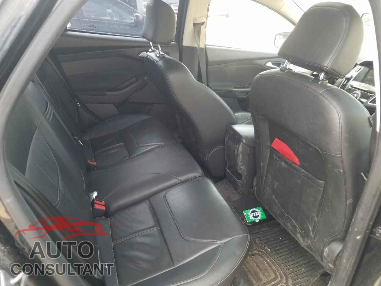 FORD FOCUS 2016 - 1FADP3F24GL200367