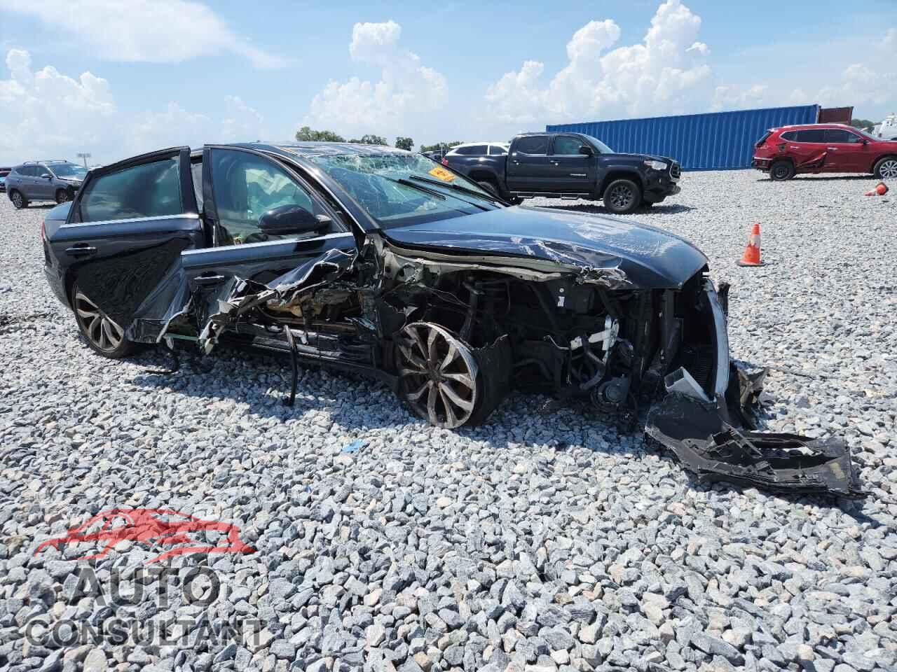 AUDI A6 2013 - WAUGGAFC5DN157983
