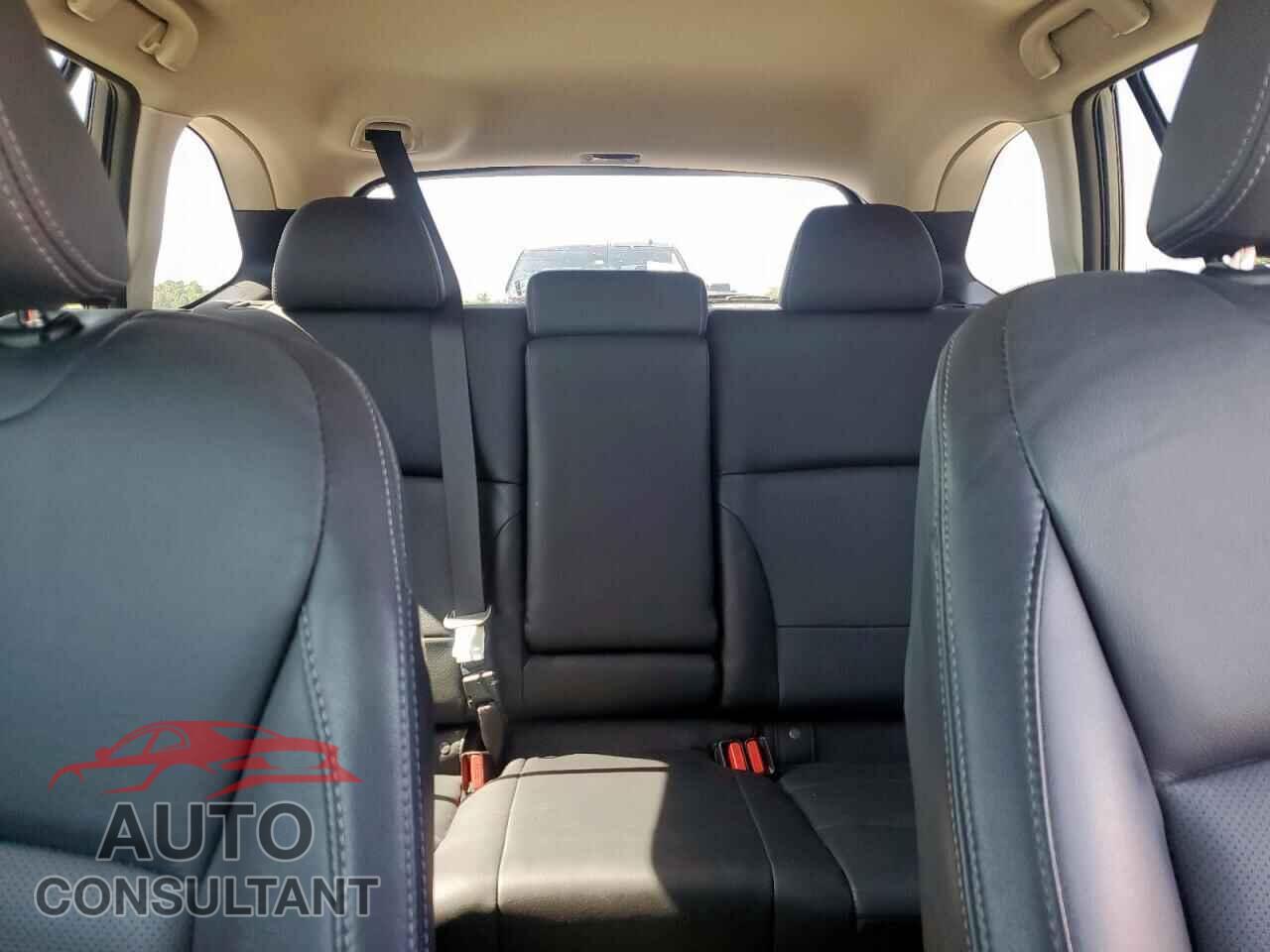 SUBARU OUTBACK 2017 - 4S4BSANC1H3413921