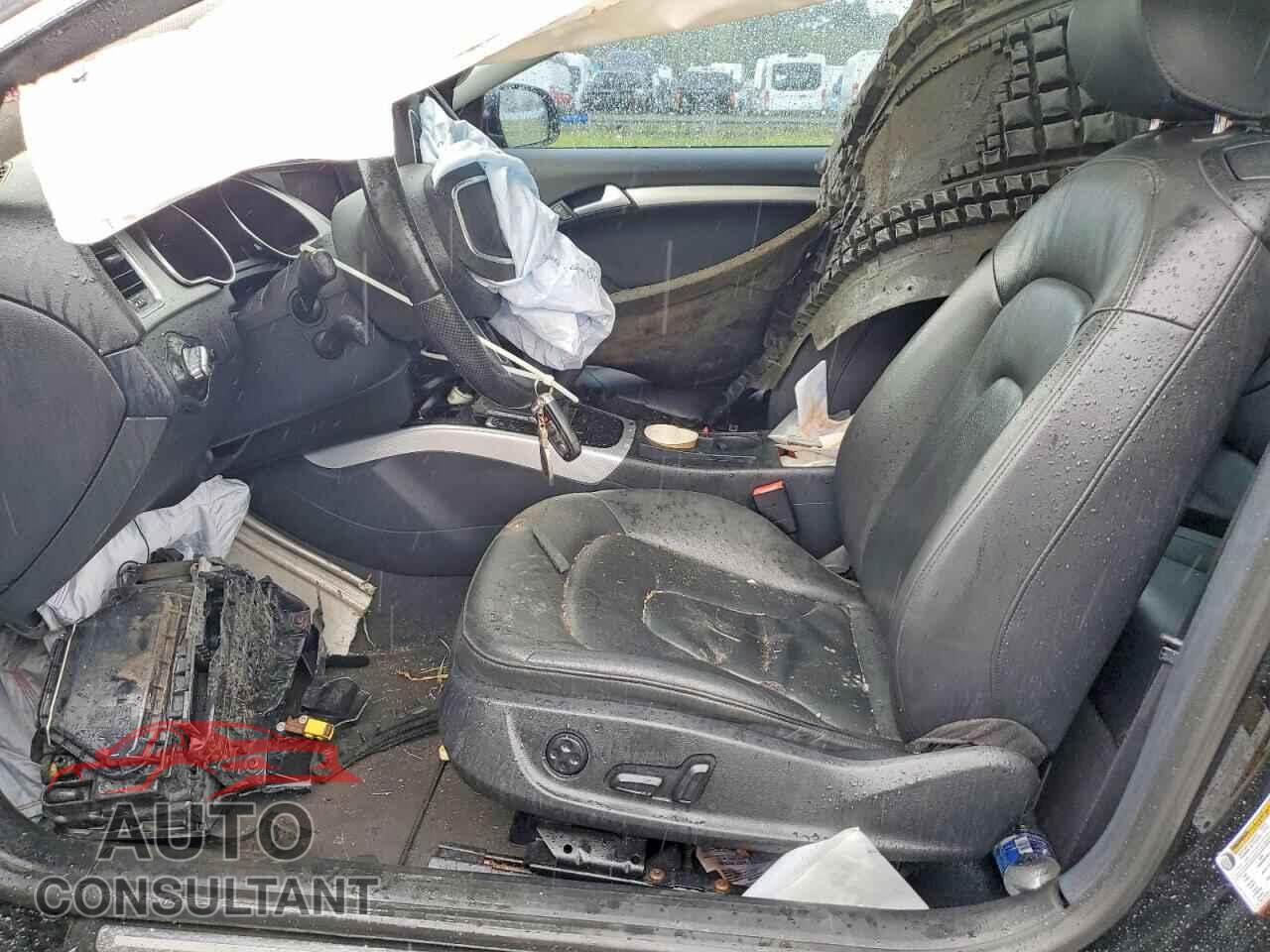 AUDI A5 2011 - WAUCFAFR3BA053213