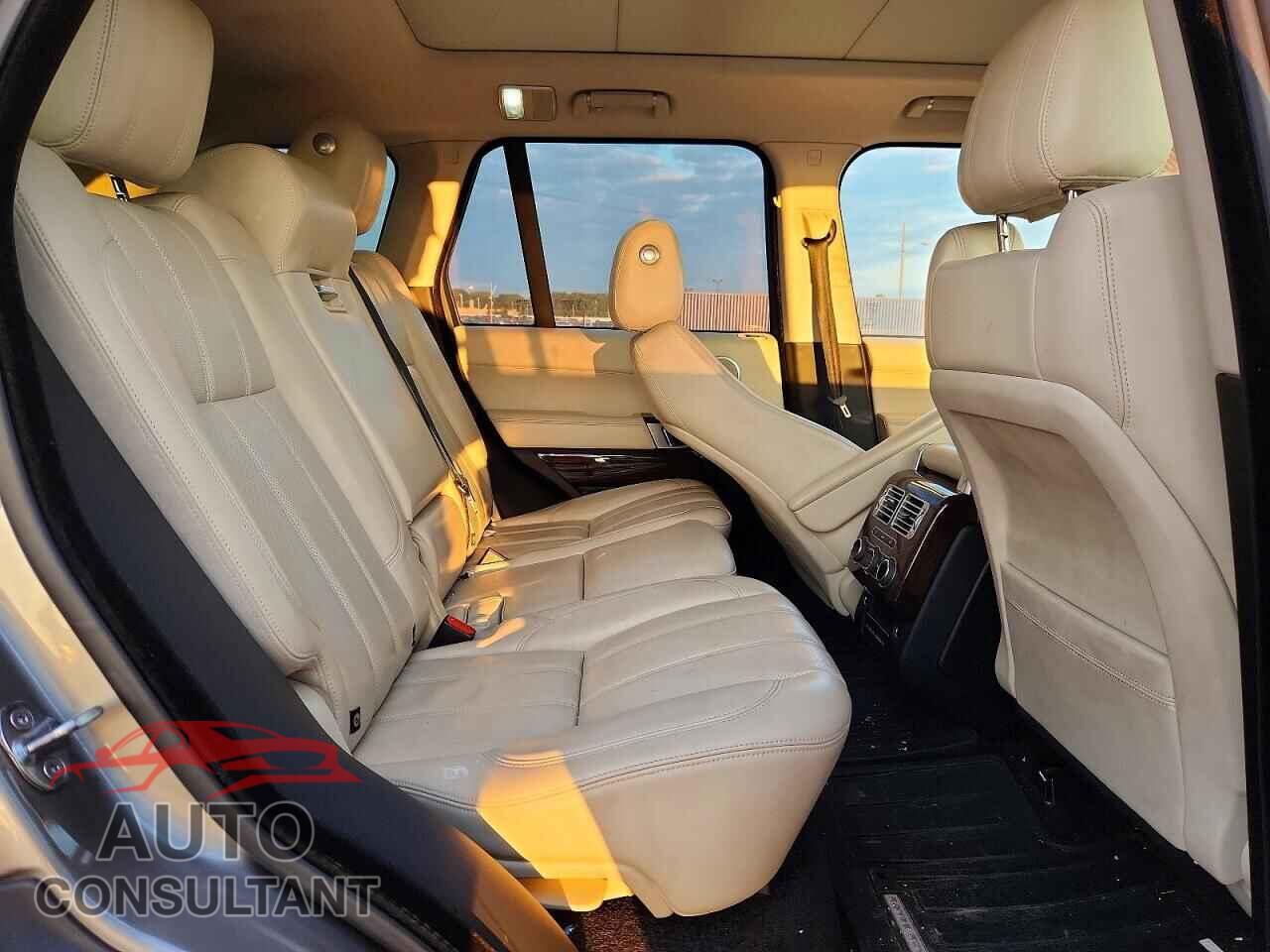 LAND ROVER RANGEROVER 2017 - SALGS2FV0HA328055