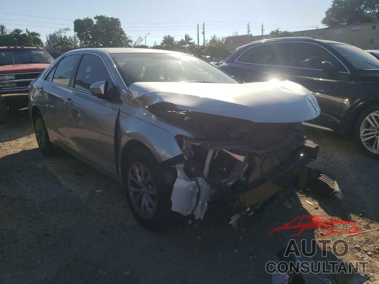 TOYOTA CAMRY 2016 - 4T4BF1FK5GR574734