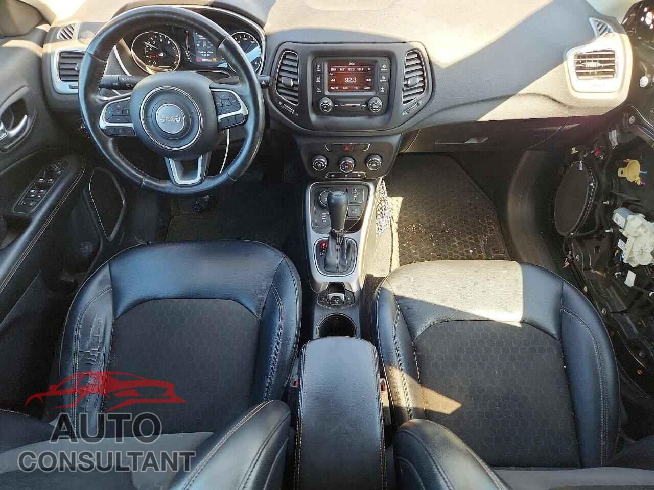 JEEP COMPASS 2017 - 3C4NJDBB8HT692984