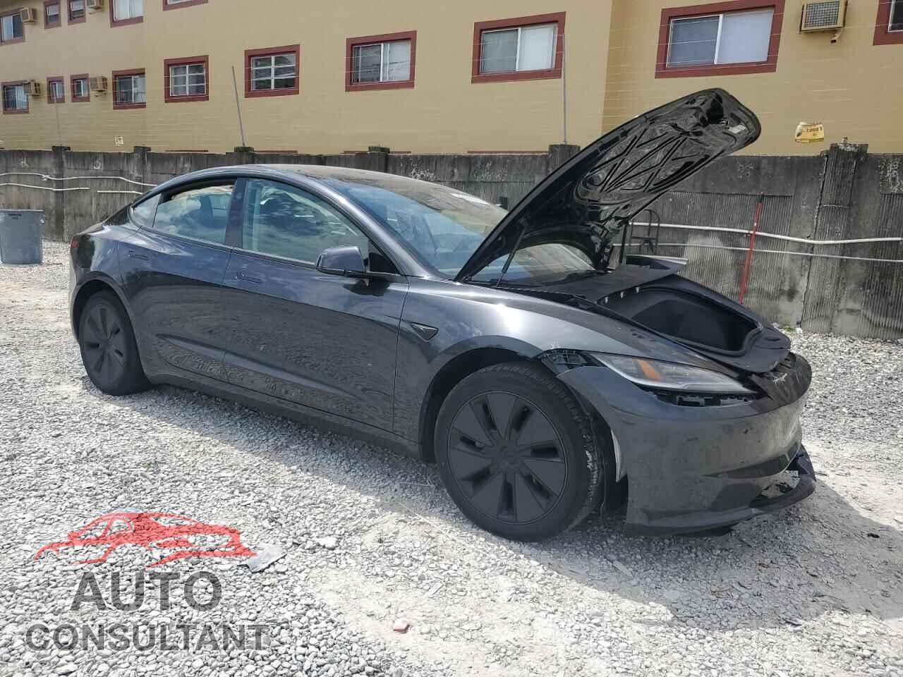 TESLA MODEL 3 2024 - 5YJ3E1EA4RF717926