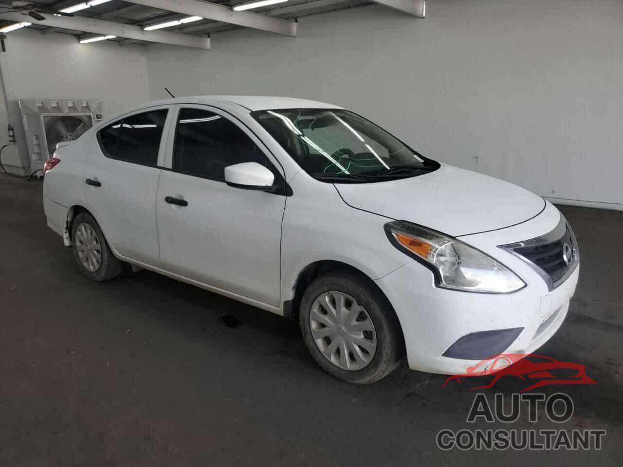 NISSAN VERSA 2019 - 3N1CN7AP4KL813840