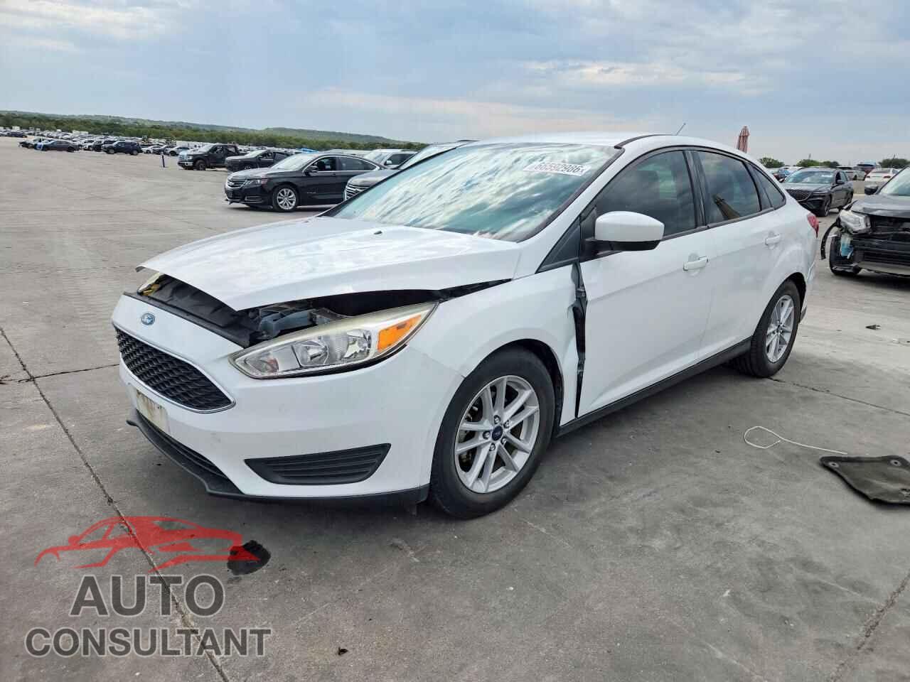 FORD FOCUS 2018 - 1FADP3F26JL210549