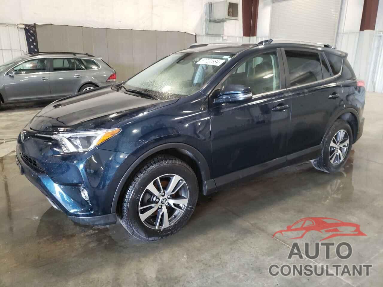 TOYOTA RAV4 2017 - JTMRFREV8HJ155982