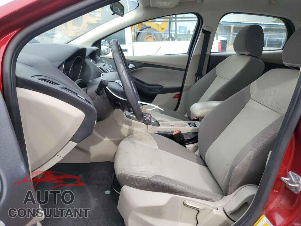 FORD FOCUS 2014 - 1FADP3K26EL355165