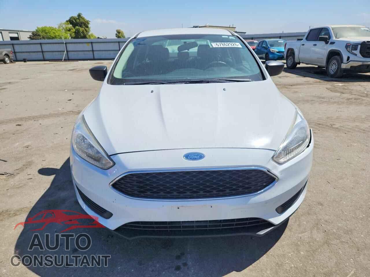 FORD FOCUS 2016 - 1FADP3E26GL216099