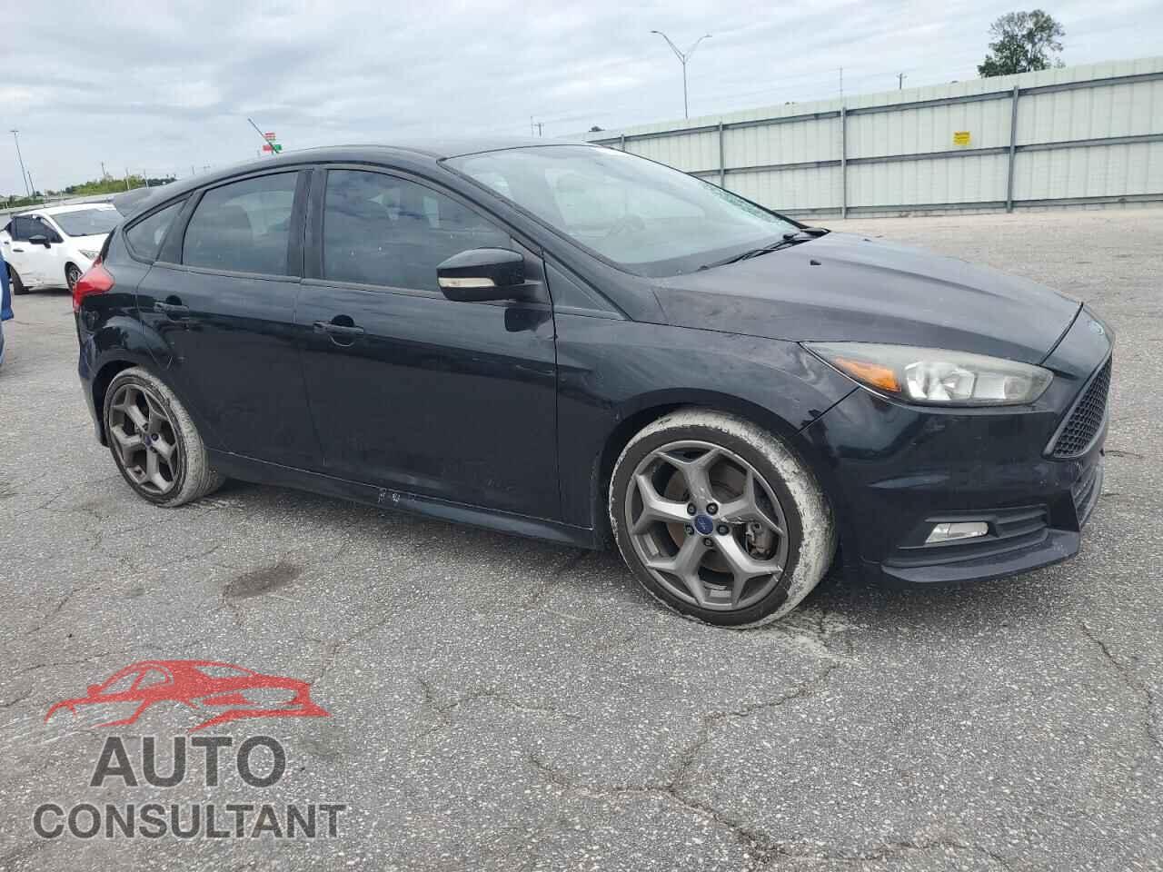 FORD FOCUS 2017 - 1FADP3L99HL331006