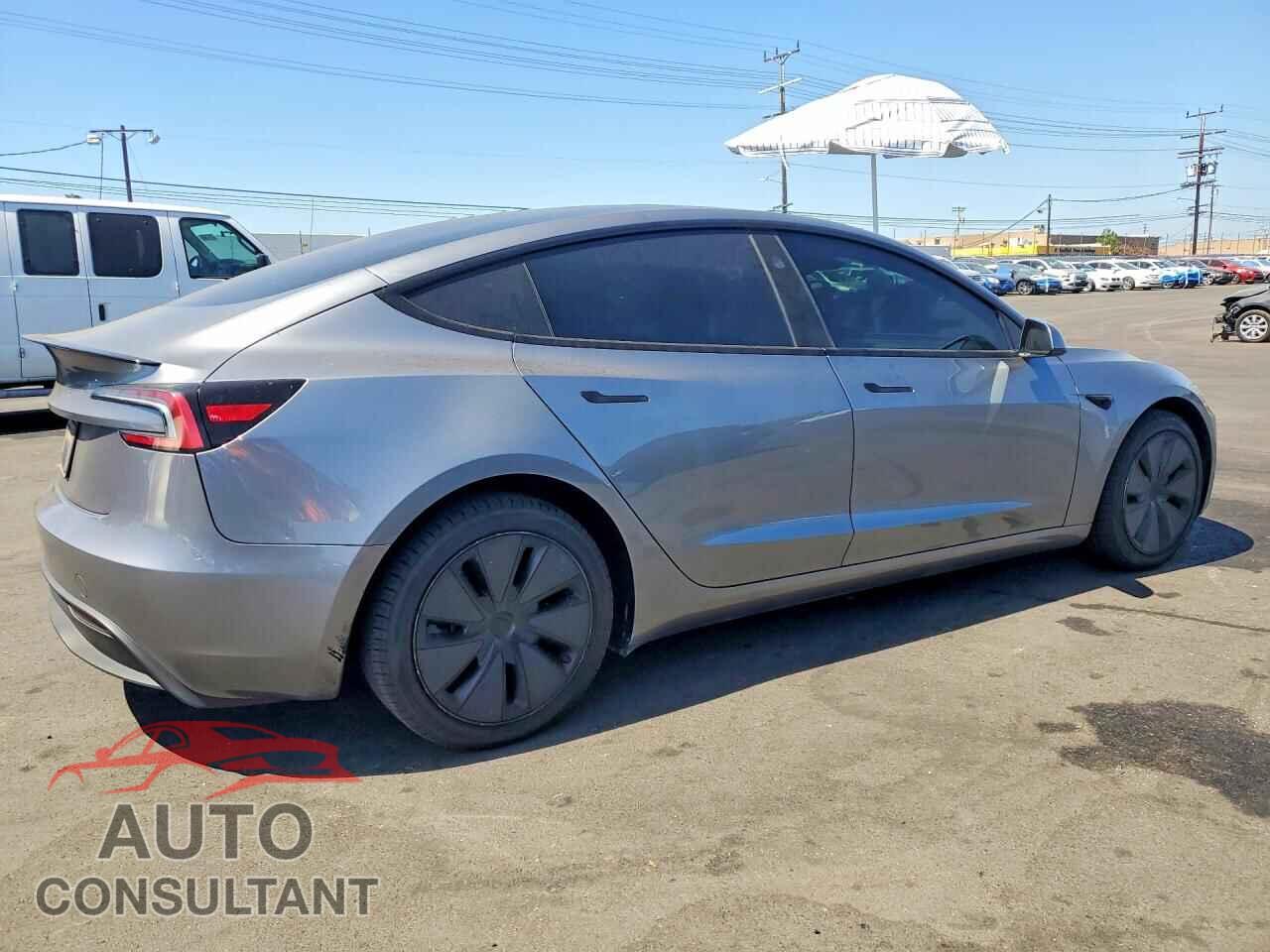 TESLA MODEL 3 2024 - 5YJ3E1EA8RF871071