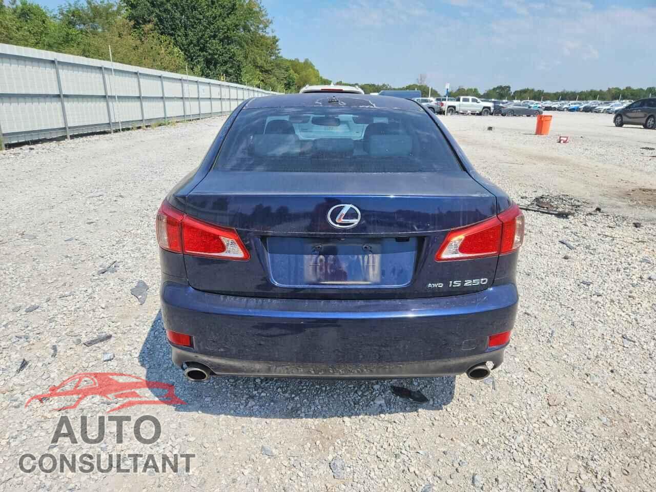 LEXUS IS 2011 - JTHCF5C24B5050586