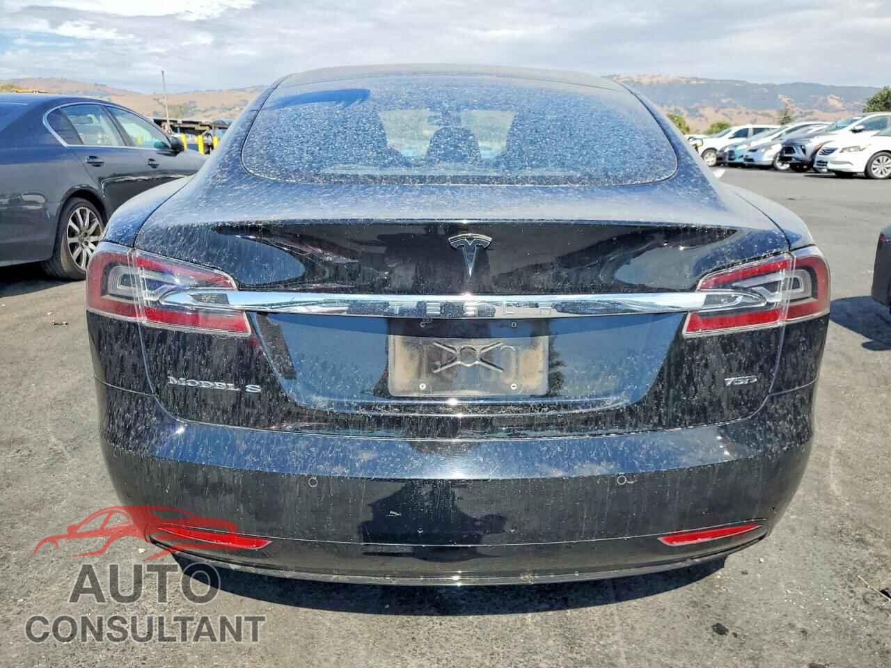 TESLA MODEL S 2018 - 5YJSA1E29JF293504