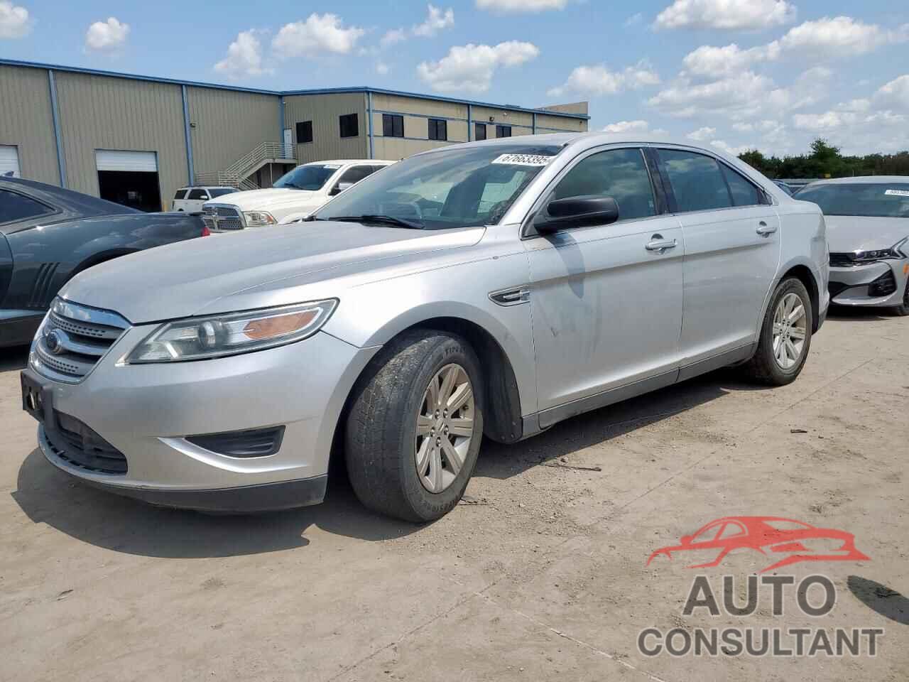 FORD TAURUS 2012 - 1FAHP2DW1CG117810