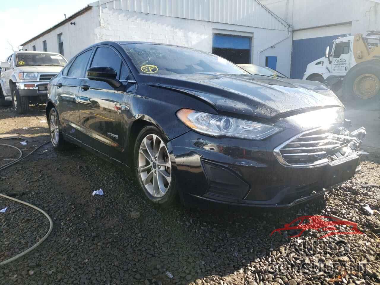 FORD FUSION 2019 - 3FA6P0LU9KR158379