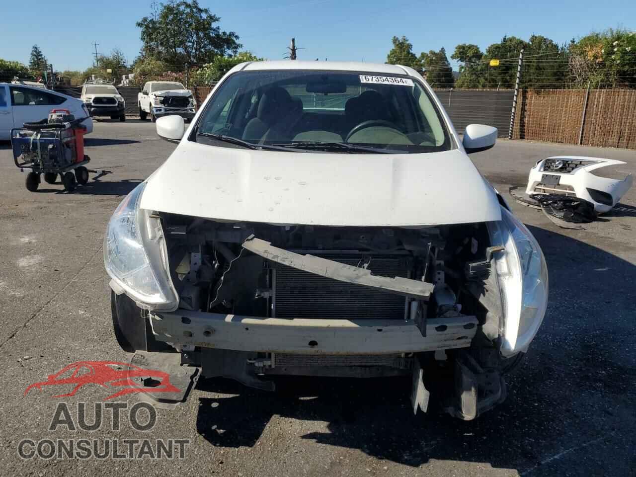 NISSAN VERSA 2019 - 3N1CN7AP3KL879909