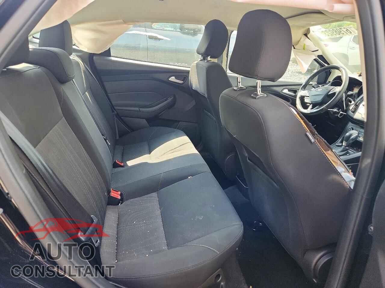 FORD FOCUS 2017 - 1FADP3F2XHL348041