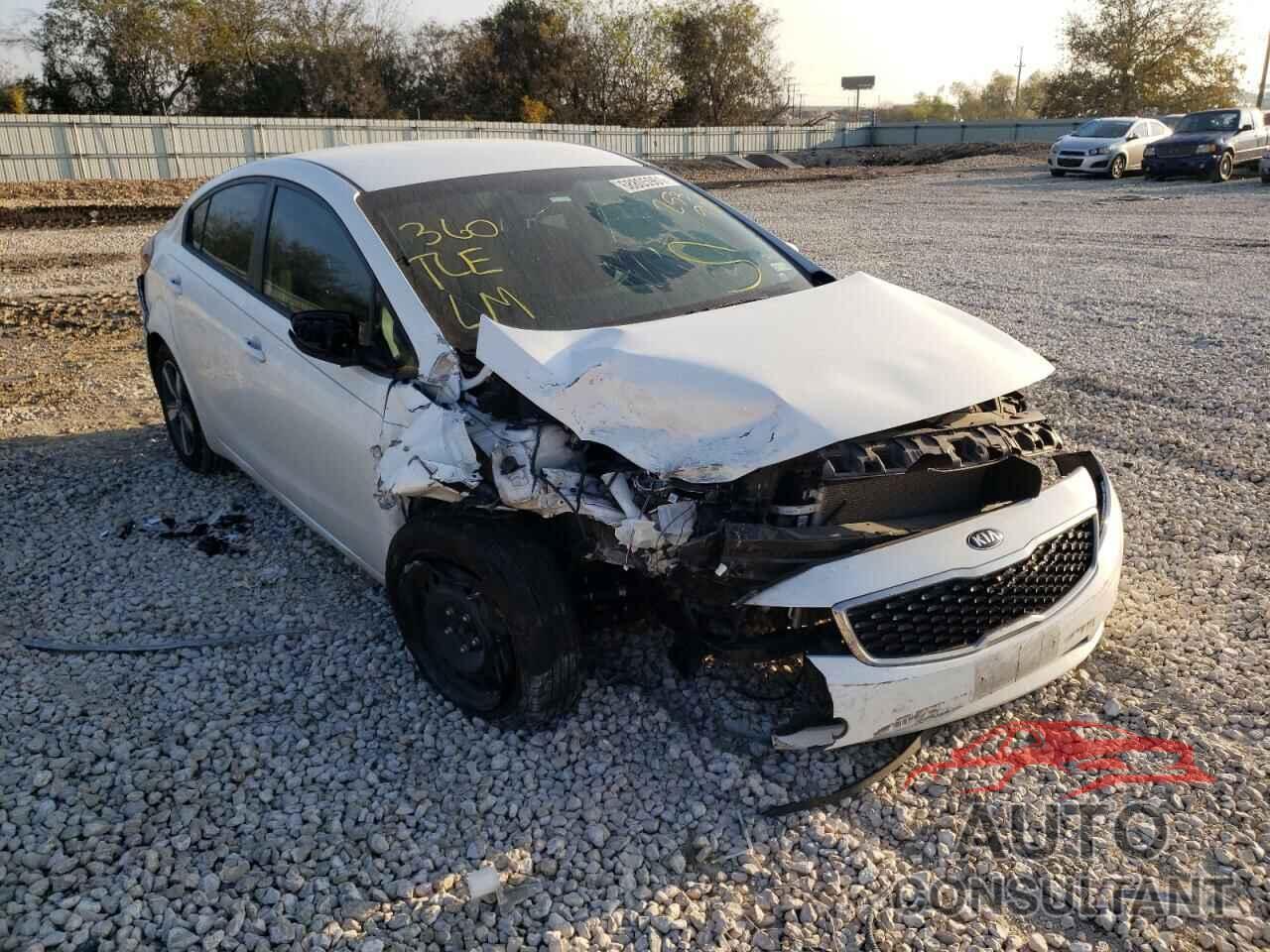 KIA FORTE 2018 - 3KPFL4A75JE253909