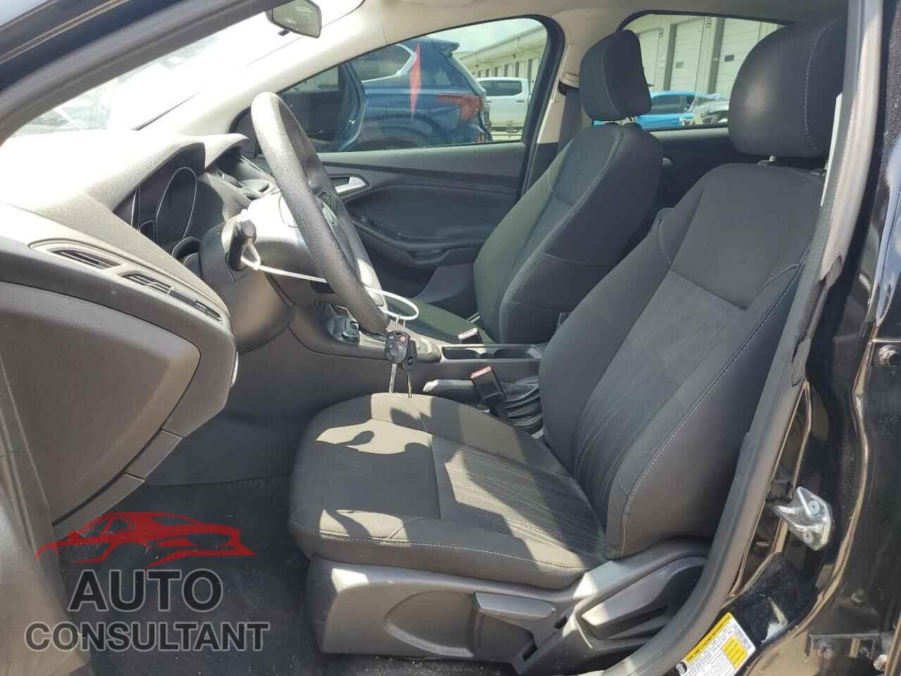 FORD FOCUS 2017 - 1FADP3K29HL298836