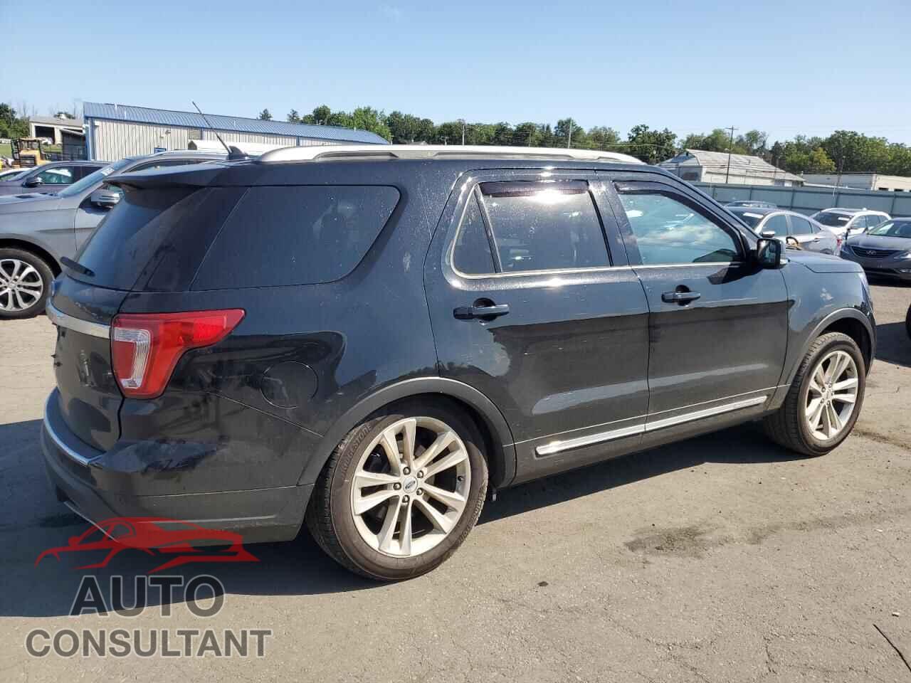 FORD EXPLORER 2018 - 1FM5K7D8XJGB84652