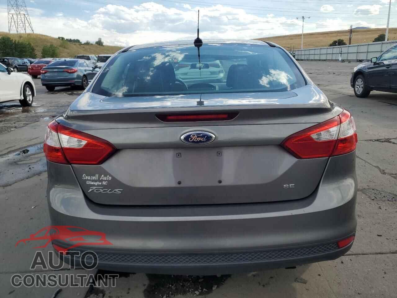 FORD FOCUS 2014 - 1FADP3F2XEL180977
