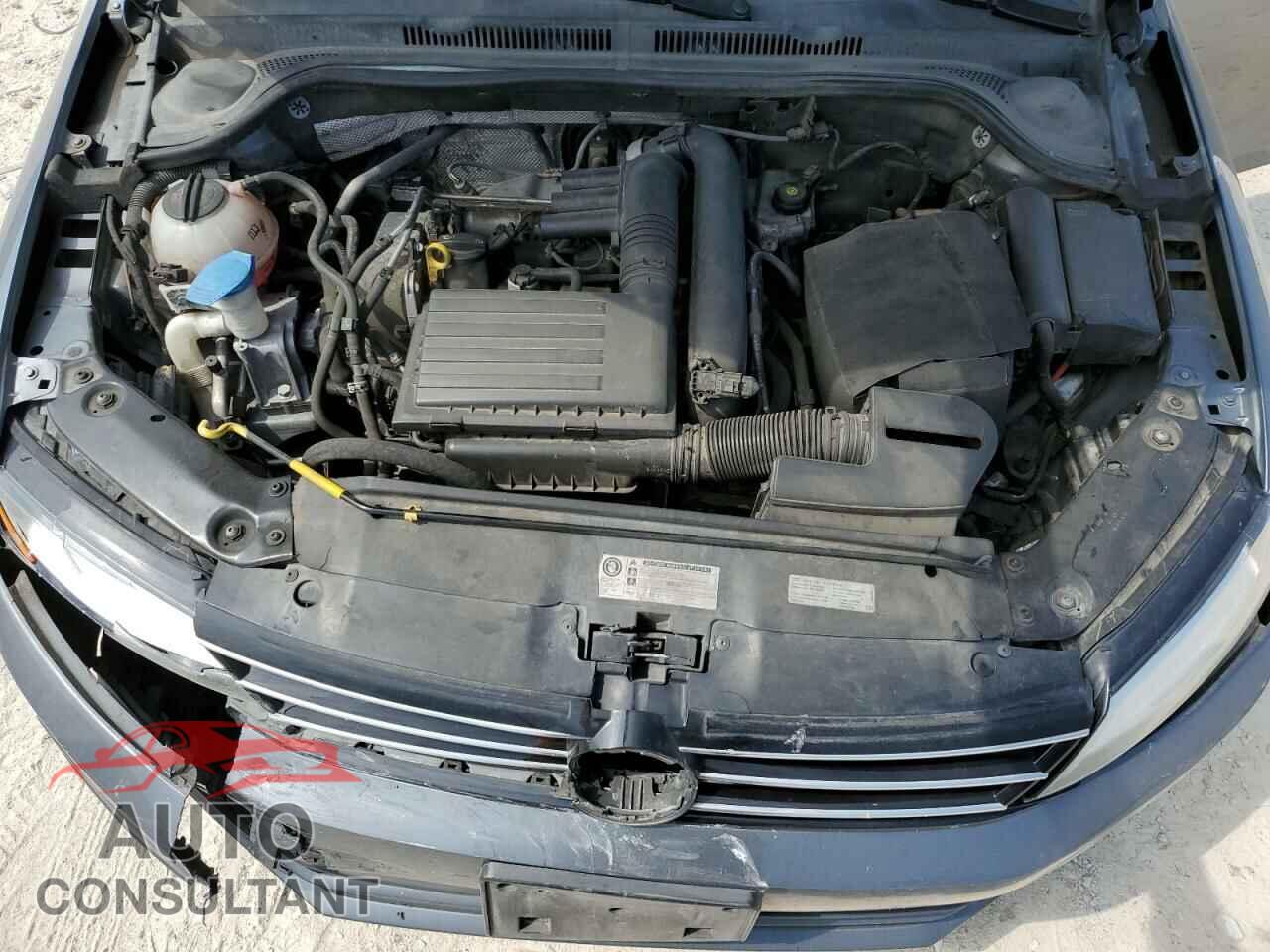 VOLKSWAGEN JETTA 2017 - 3VW2B7AJ8HM274152