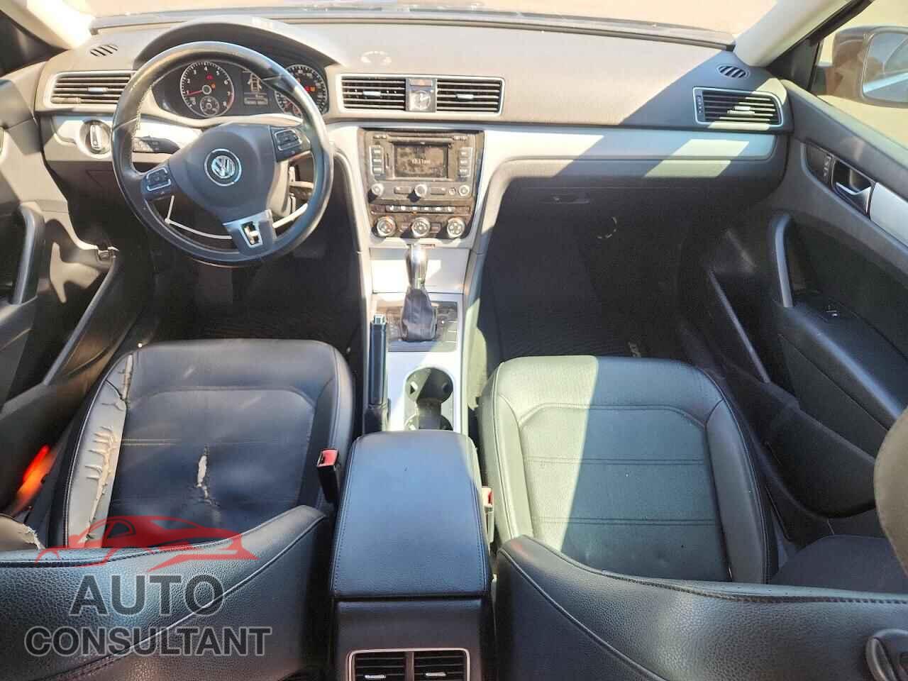 VOLKSWAGEN PASSAT 2013 - 1VWBP7A3XDC063937