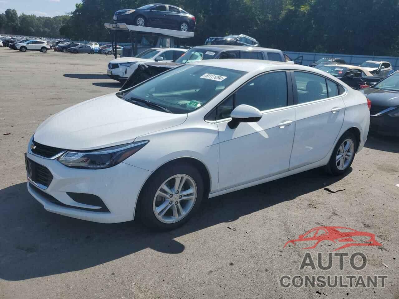 CHEVROLET CRUZE 2018 - 1G1BE5SM0J7229772