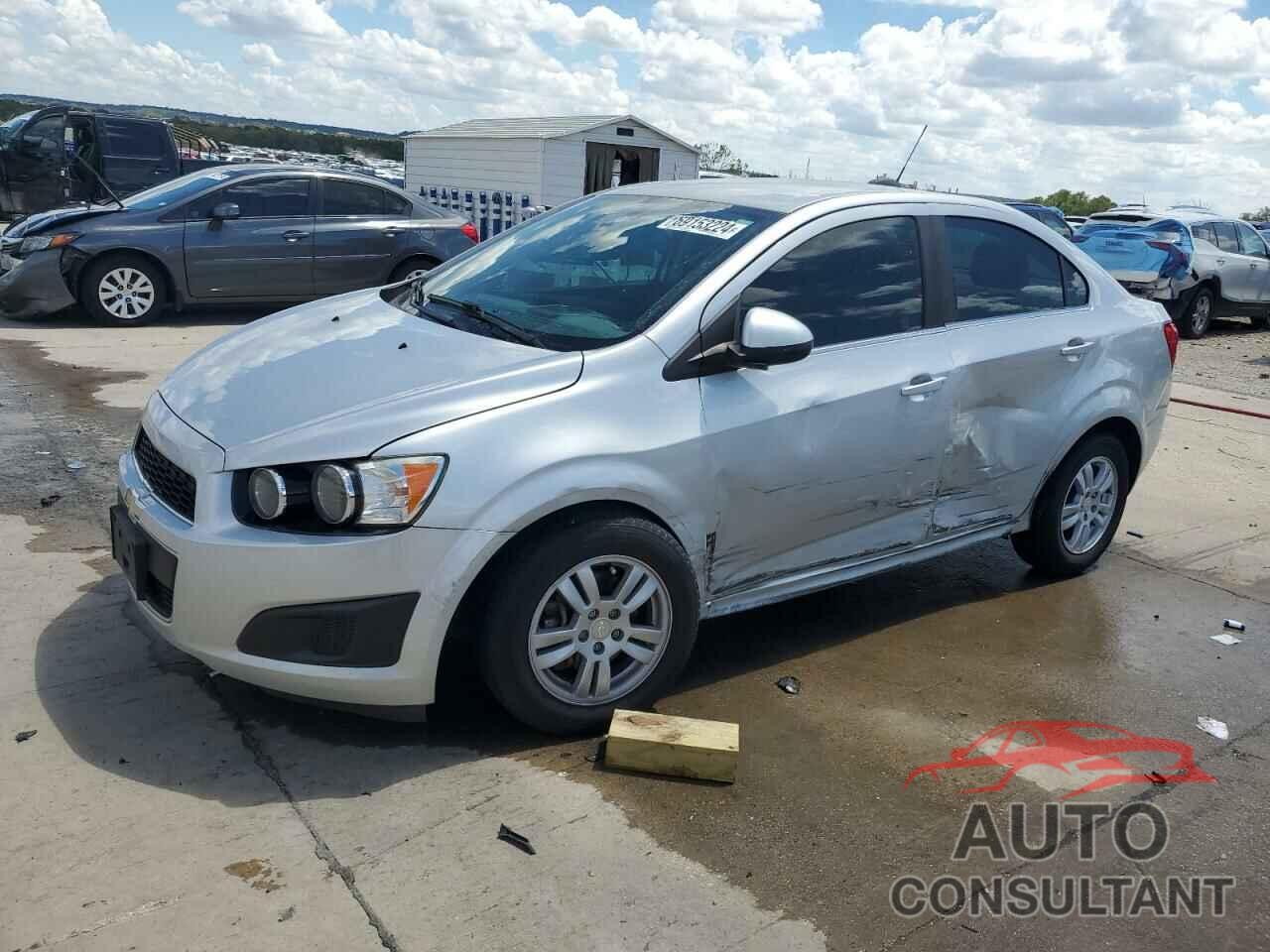 CHEVROLET SONIC 2016 - 1G1JC5SB4G4103425