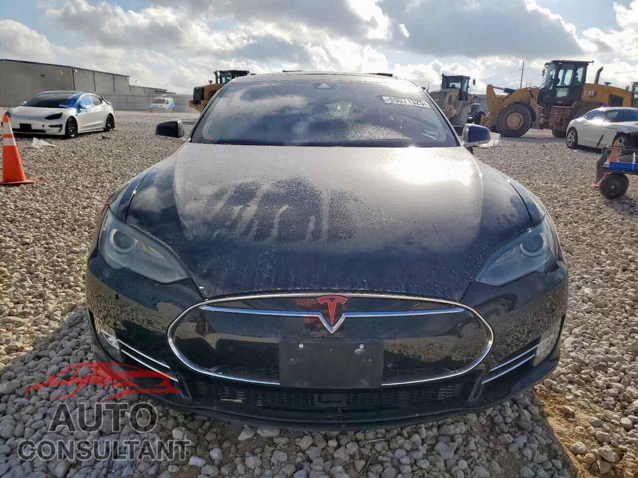 TESLA MODEL S 2015 - 5YJSA1H42FF083086