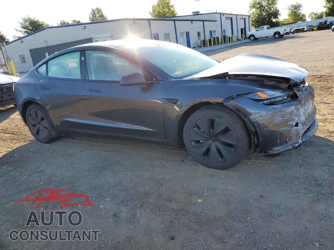 TESLA MODEL 3 2024 - 5YJ3E1EA5RF727896