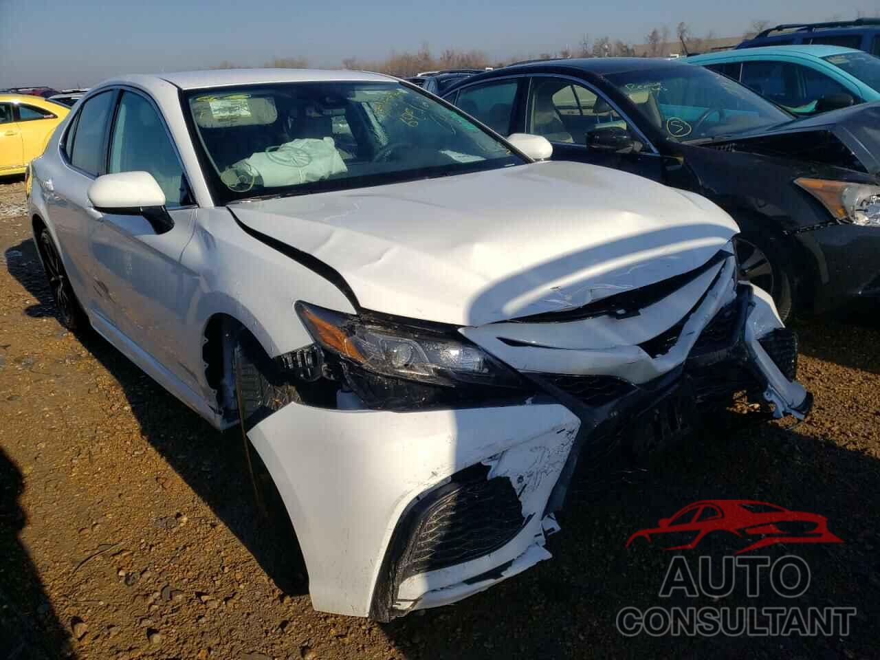 TOYOTA CAMRY 2021 - 4T1G11AK3MU604234