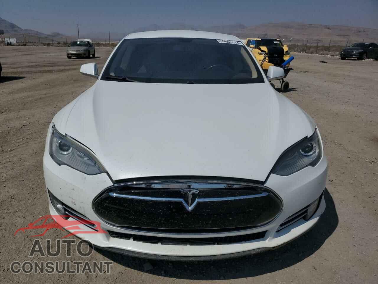 TESLA MODEL S 2013 - 5YJSA1CP4DFP06531
