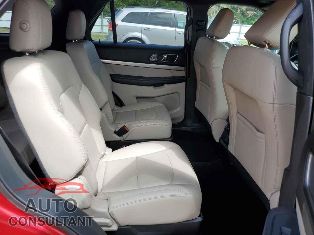 FORD EXPLORER 2018 - 1FM5K7DH1JGB75421