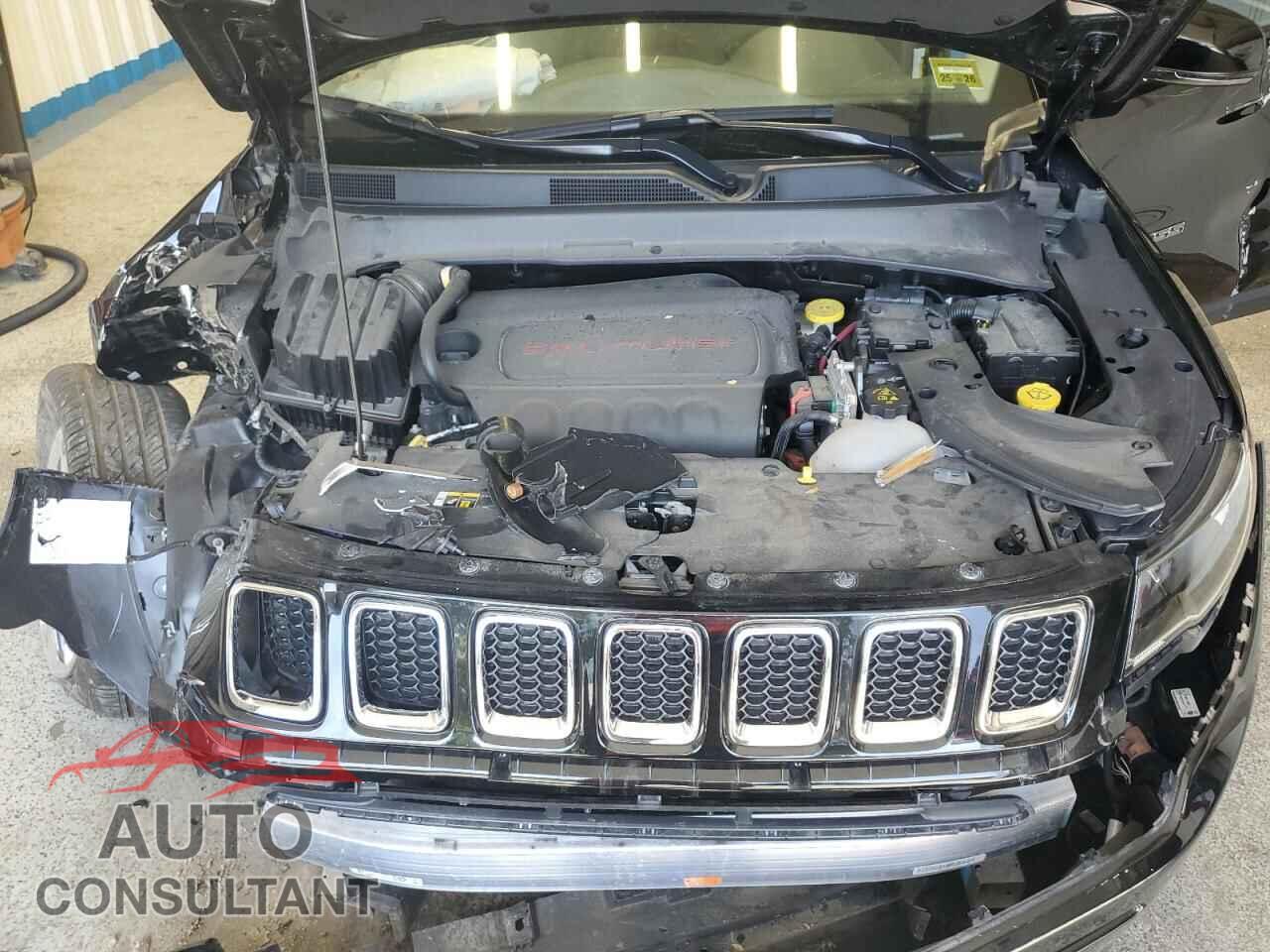 JEEP COMPASS 2018 - 3C4NJDCB0JT401348