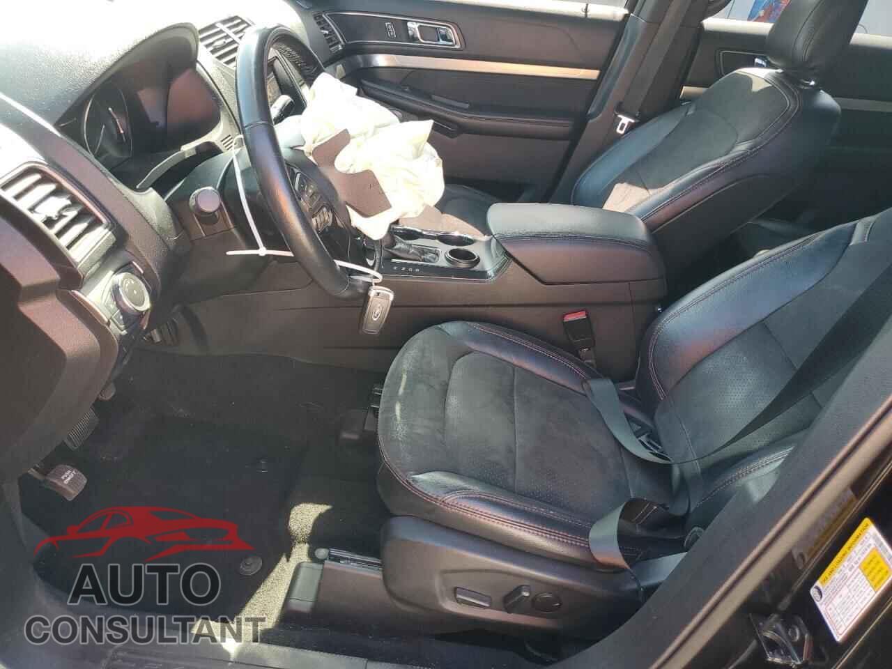 FORD EXPLORER 2019 - 1FM5K7D8XKGA60625