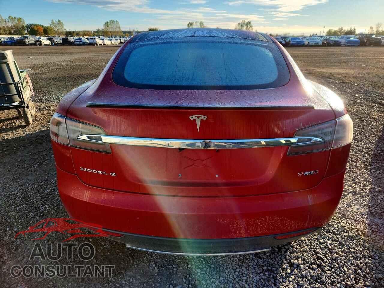 TESLA MODEL S 2014 - 5YJSA1H25EFP64100