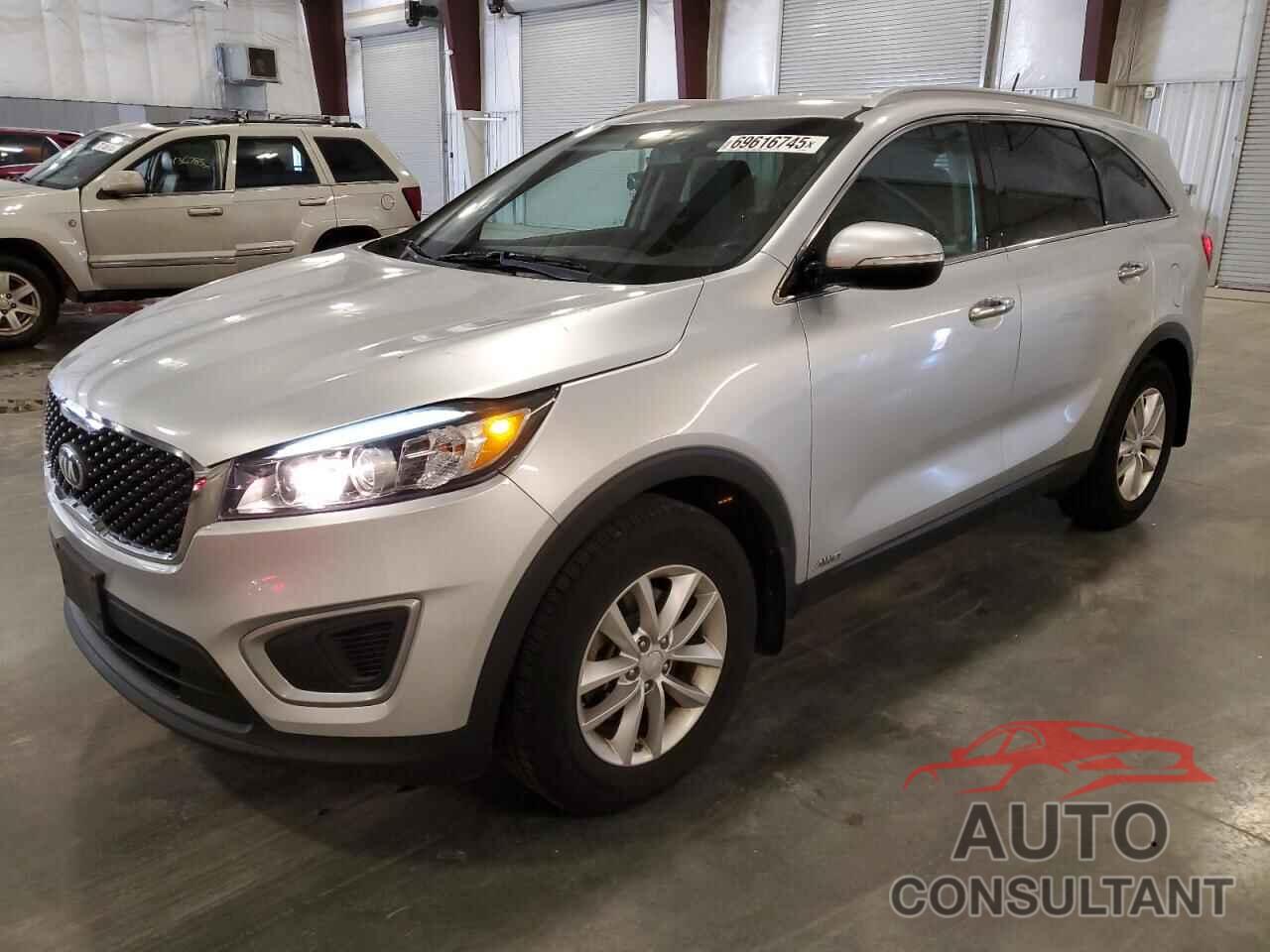 KIA SORENTO 2017 - 5XYPGDA33HG302303