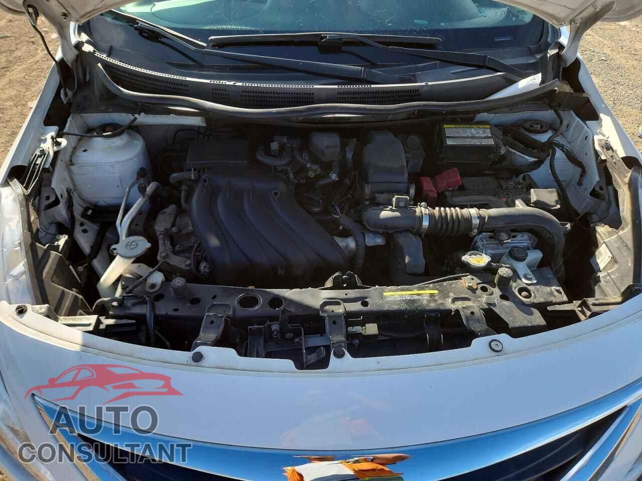 NISSAN VERSA 2019 - 3N1CN7AP3KL832959