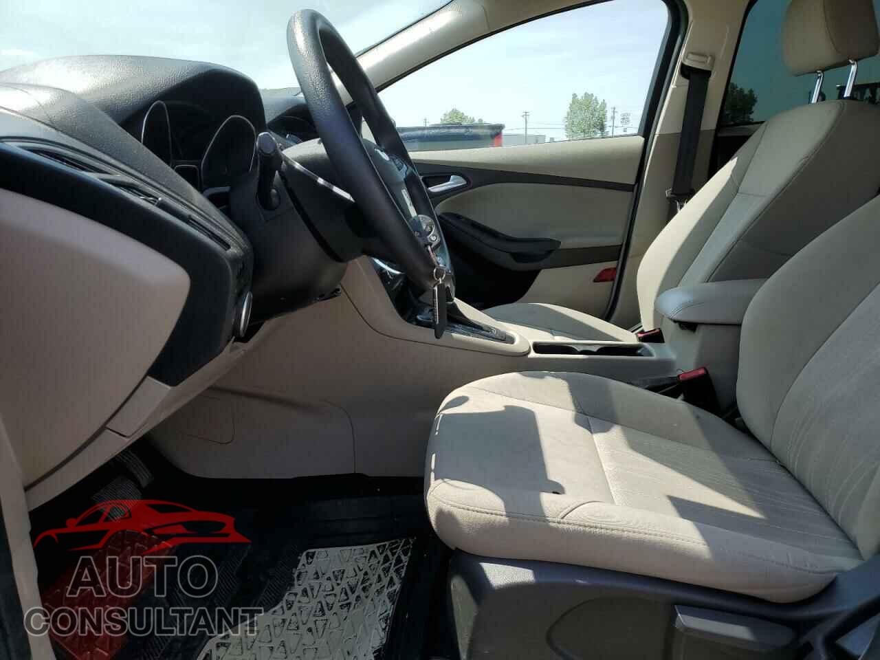 FORD FOCUS 2017 - 1FADP3K26HL293027