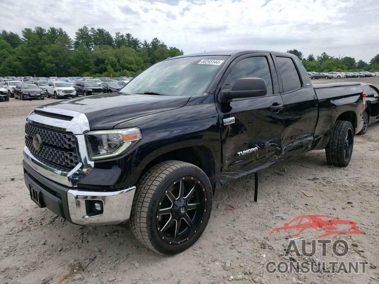 TOYOTA TUNDRA 2018 - 5TFUY5F17JX743495