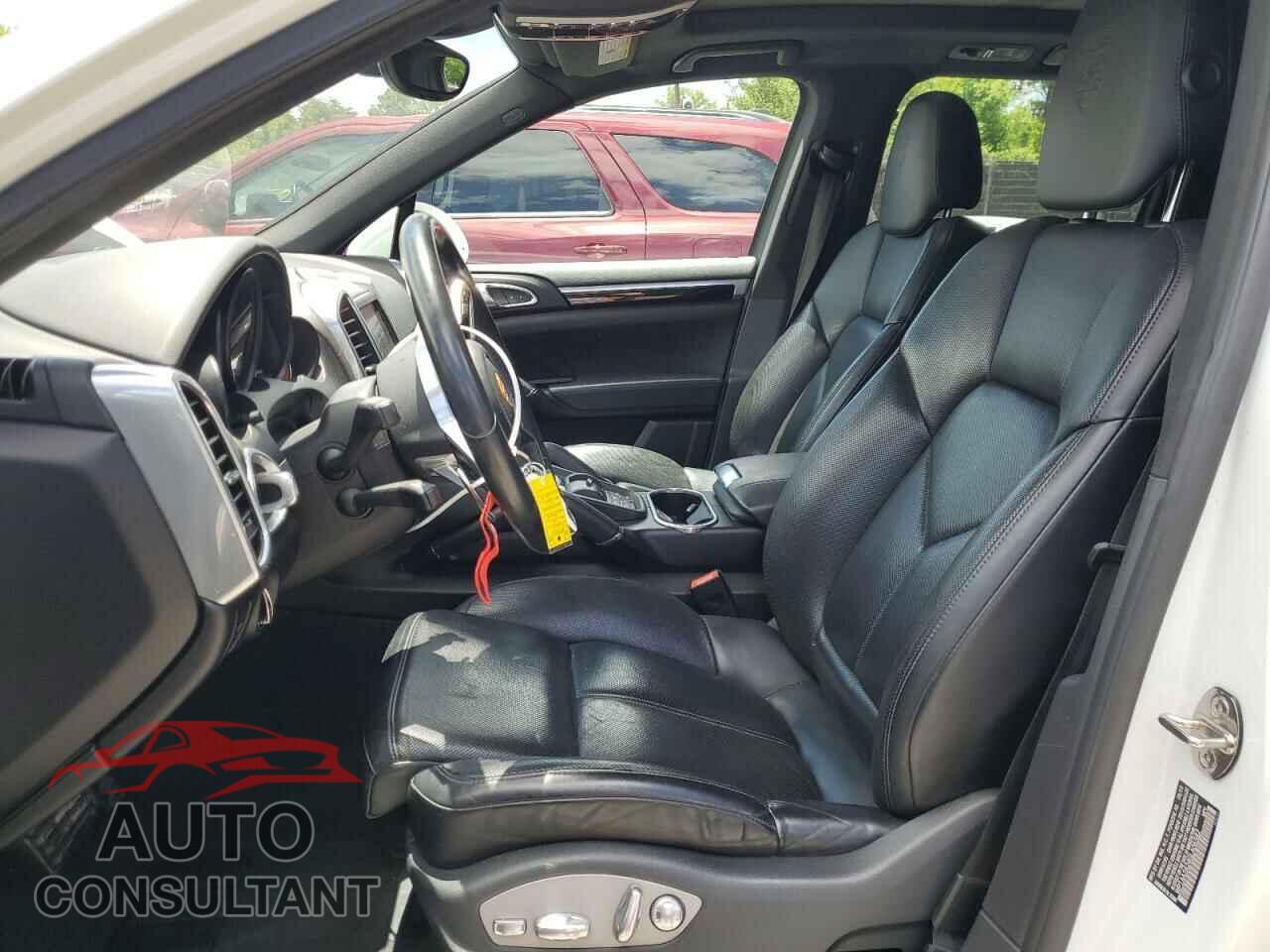 PORSCHE CAYENNE 2016 - WP1AA2A24GLA06582