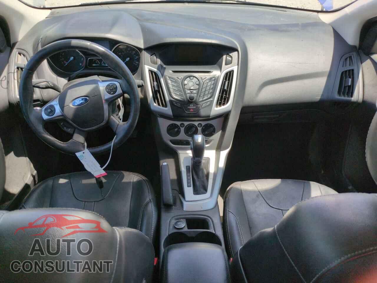 FORD FOCUS 2014 - 1FADP3K28EL327223