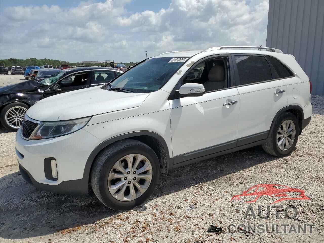 KIA SORENTO 2015 - 5XYKU4A76FG585640
