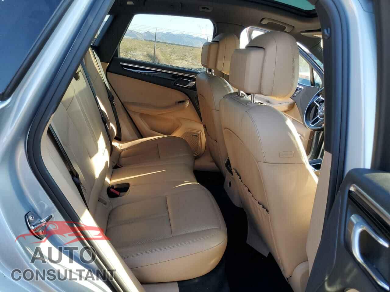 PORSCHE MACAN 2019 - WP1AA2A56KLB02135