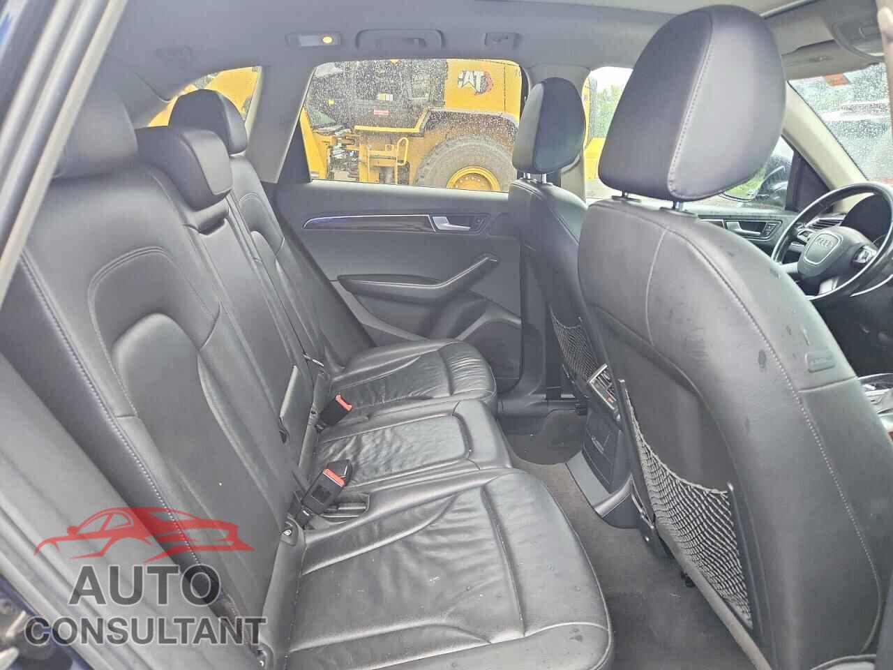 AUDI Q5 2012 - WA1LFAFP2CA052132