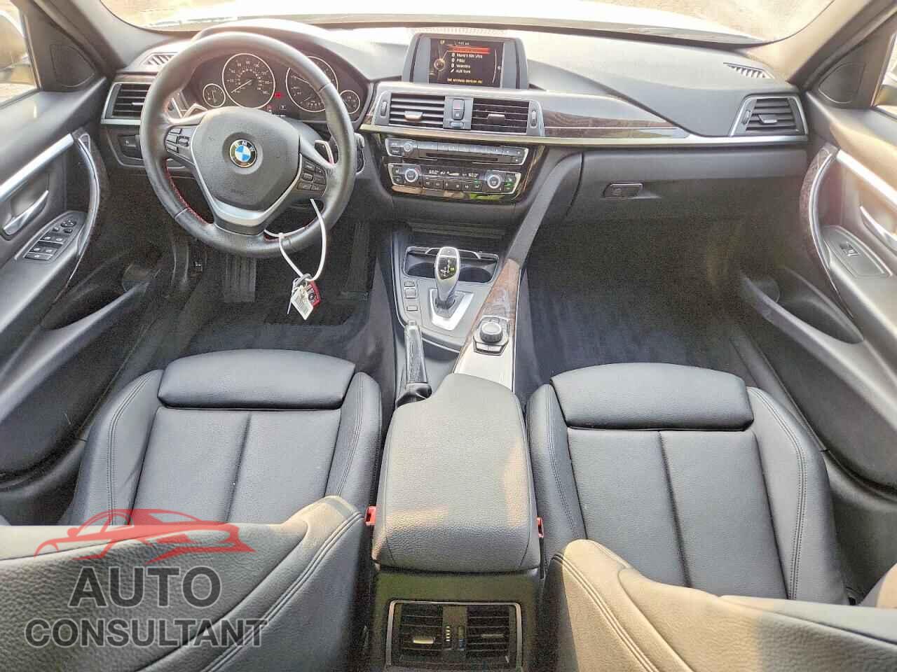 BMW 3 SERIES 2016 - WBA8E3G51GNU03910