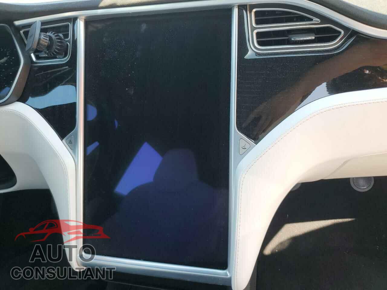 TESLA MODEL S 2017 - 5YJSA1E23HF200471